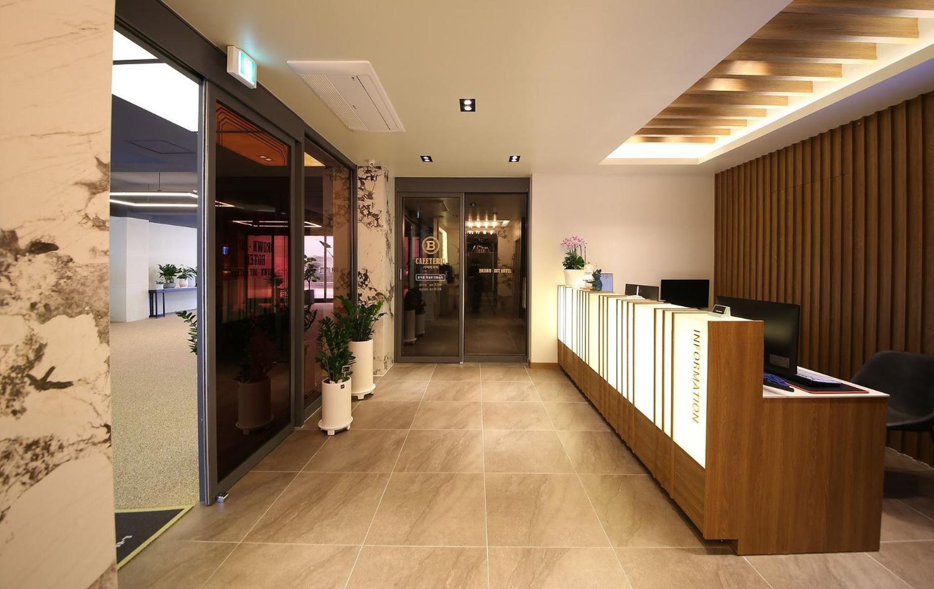 Brown Dot Hotel Sinan Gwangju Metropolitan City Buitenkant foto